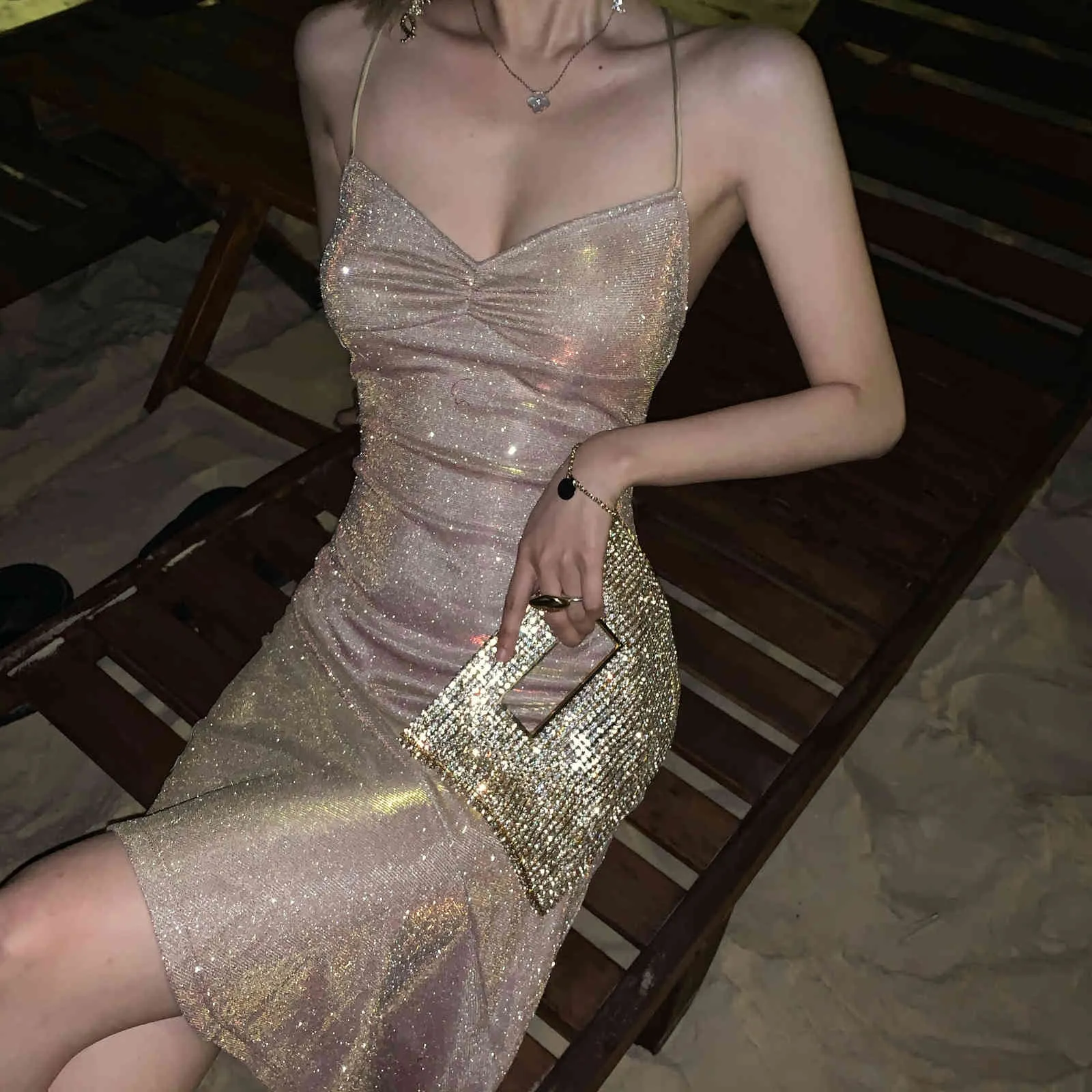 Abito da donna sexy bling bling festa estiva di lusso lucido vestito estivo imitazione scava fuori volant camis mini da sera es 210507