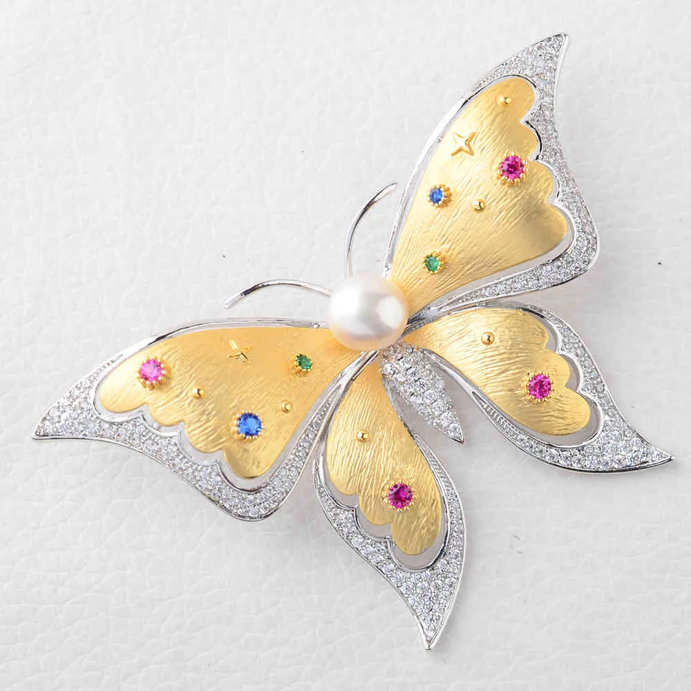 High Quality Golden plated Paved CZ Butterfly Brooch