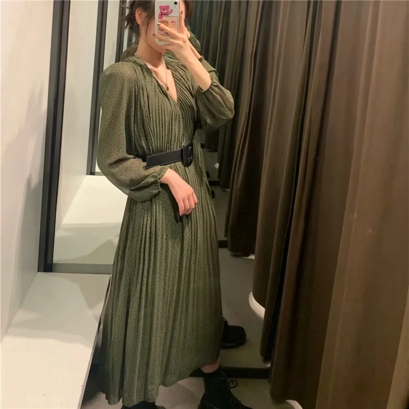 Green Pleated Midi Dress Donne Inverno Chic Belt Puff a maniche lunghe Elegante Party Es femminile Vintage 210519