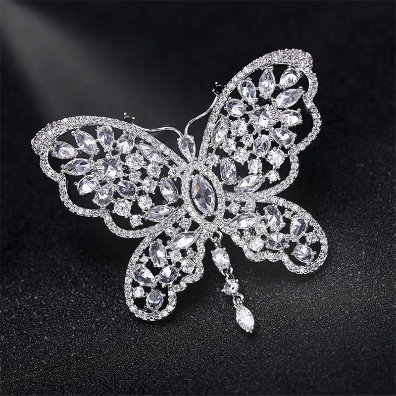 2021 Fashion Pink Crystal Butterfly Brooches Luxury Suit Pin Elegant Temperament Zirconia Brooch Jewelry For Women