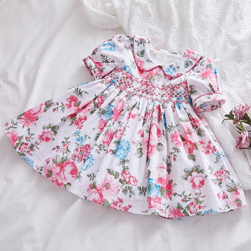 Toddler Girl Smocked Floral Dress infantile Smocked Frocks Enfants Espagnol Boutique Robe Bébé Fille Espagne Robe Smockée À La Main Q0716