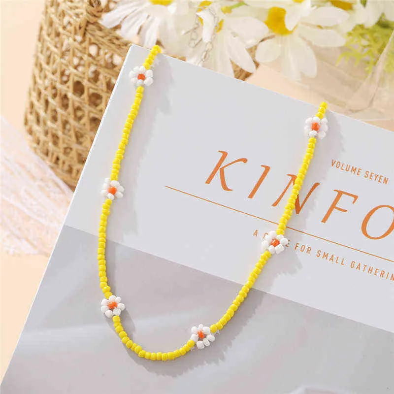 Modyle Neue Korea Schöne Gänseblümchen Blumen Bunte Perlen Charme Aussage Kurze Halsband Halskette für Frauen Urlaub Schmuck G1206