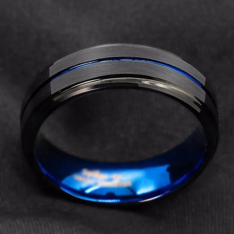 Pierścionki ślubne moda męska 8 mm czarna szczotkowana drabina krawędź Tungsten Pierścień Blue Groove Men Prezenty dla 315o