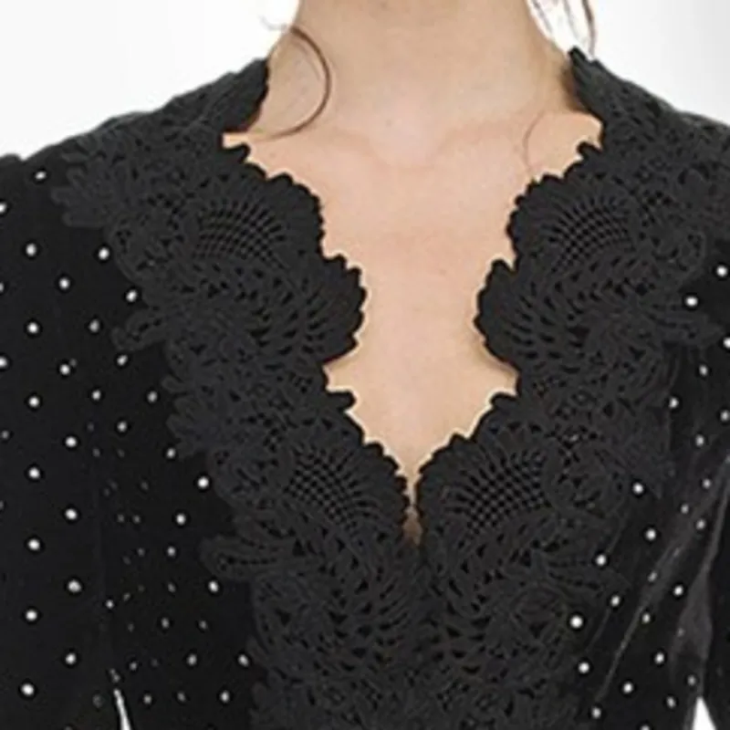 Spitze Schwarz Patchwork V-Ausschnitt Kragen Diamant Plissee Maxi Kleider für Frauen Mall Goth Trend Mode Frühling GX493 210421