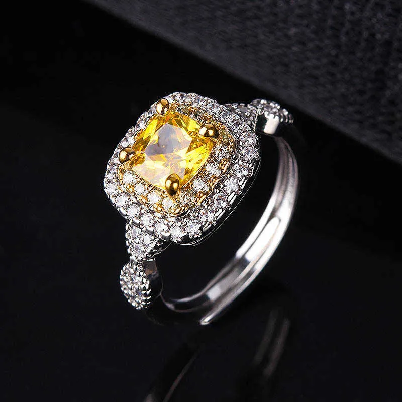 Anel de noivado de diamante amarelo simulado em formato de travesseiro, banhado com platina pt950, quadrado gordo, diamante amarelo, abertura feminina039s R7247514