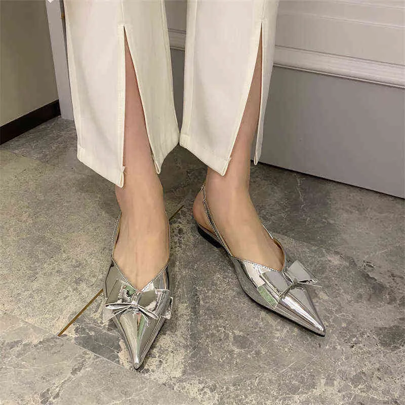 2022 New Letni Light Light, Wygodne i Eleganckie Kobiece Spioste Bow Sandals Single Shoes Women's Flat Sole