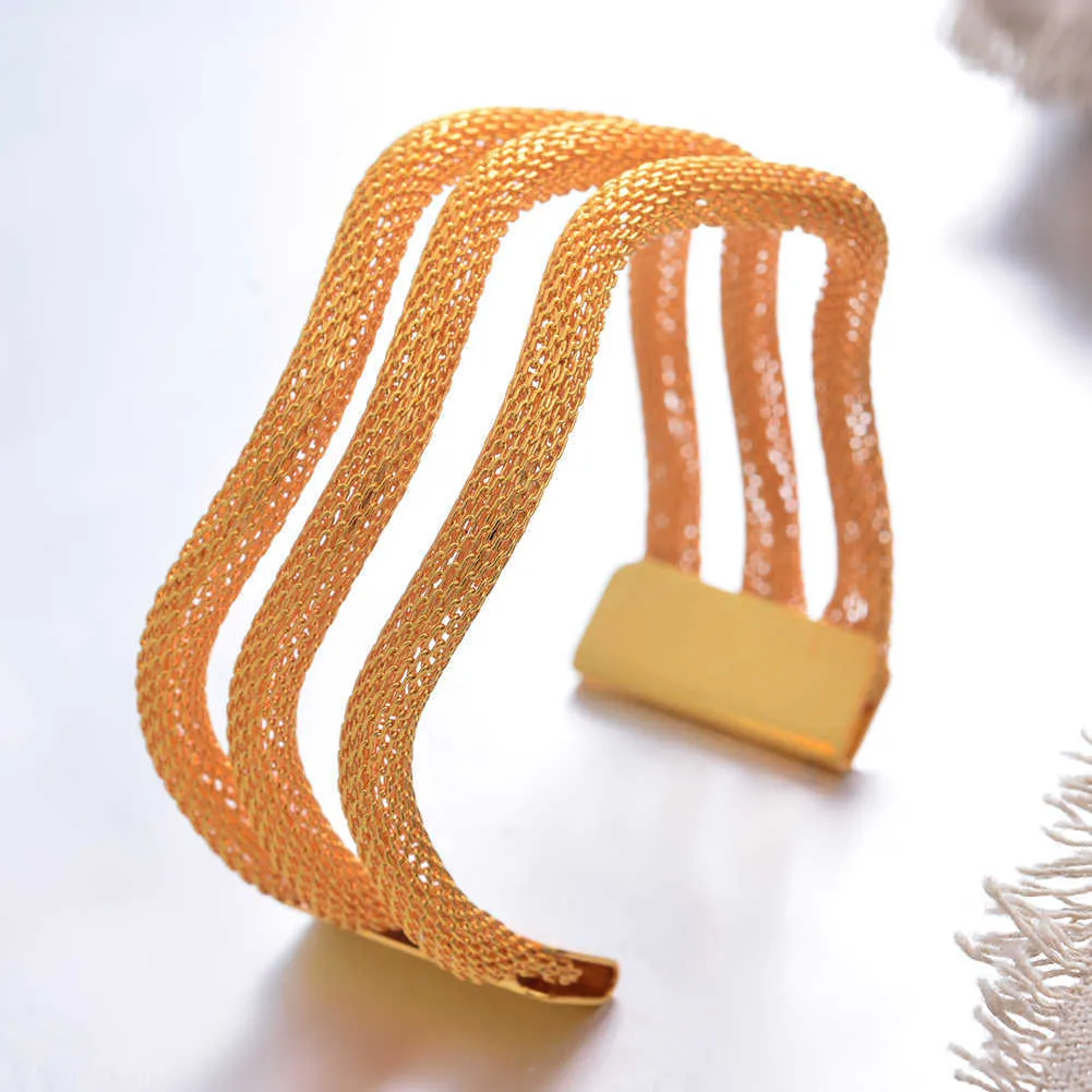 Luxury 24k Bending Bangles Dubai Gold Color Bangles for Women Girls Wife Bride Bangles Bracelets Jewelry Gift Q0720