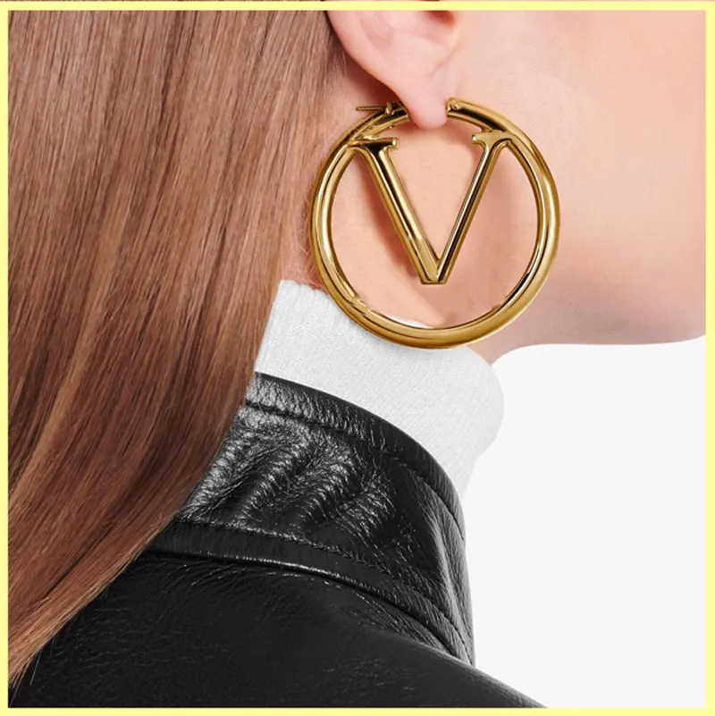 2022 Hoopörhängen Designer Guldörhängen för kvinnors juveler Luxury Big Stud Earring med lådan Letters L Mens Fashion Hoops för brudtillbehör
