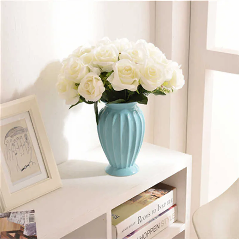 Vase à fleurs en céramique de style européen minimaliste moderne, ornements créatifs de table bleu blanc vase de Noël décoration de maison A1535 210623