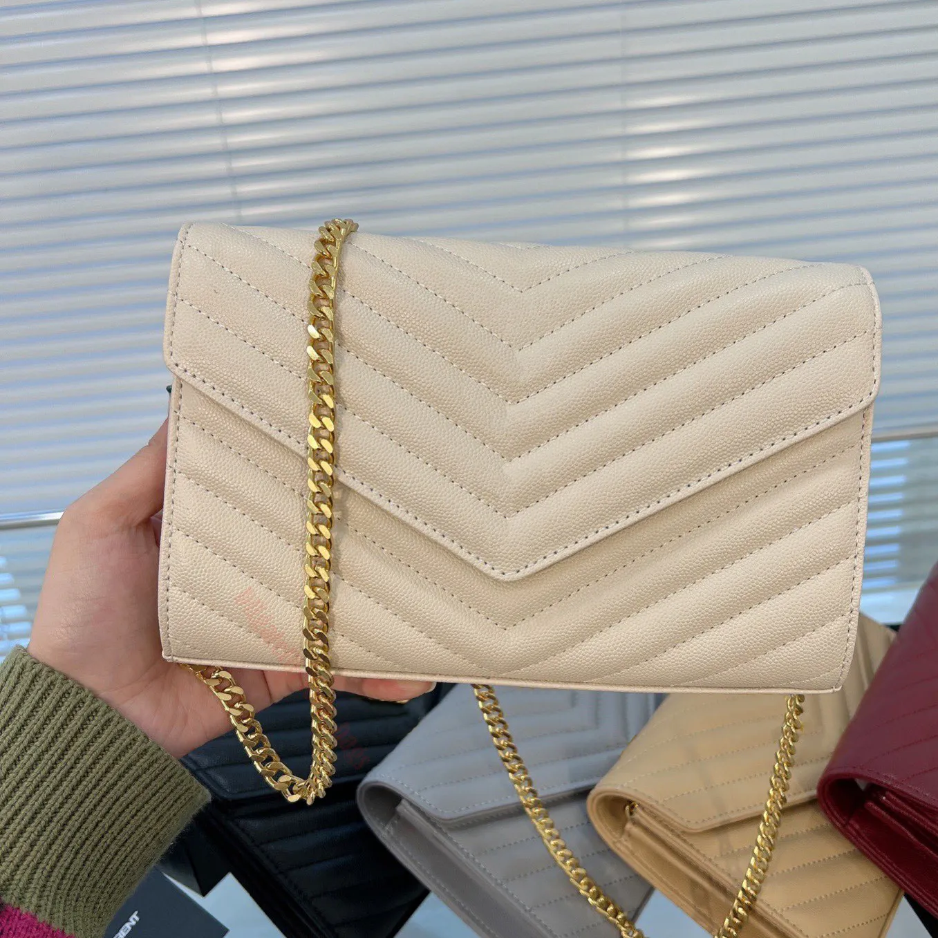 Top Quality Chain Cross Body Cluth Lady Shoup Window Portefeuille V Stripes Hasp Hasp Inner Card Carte Holder Flamp278r