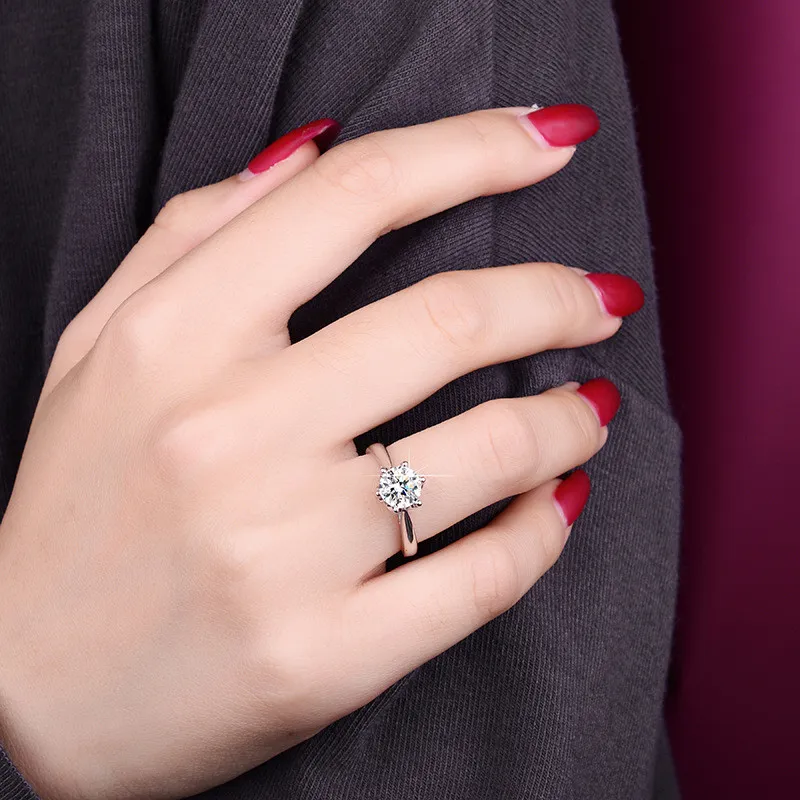 プラチナ優秀カットダイヤモンドテスト通過色の高い透明度ホワイトモアッサナイトの結婚指輪シルバー925ジュエリー