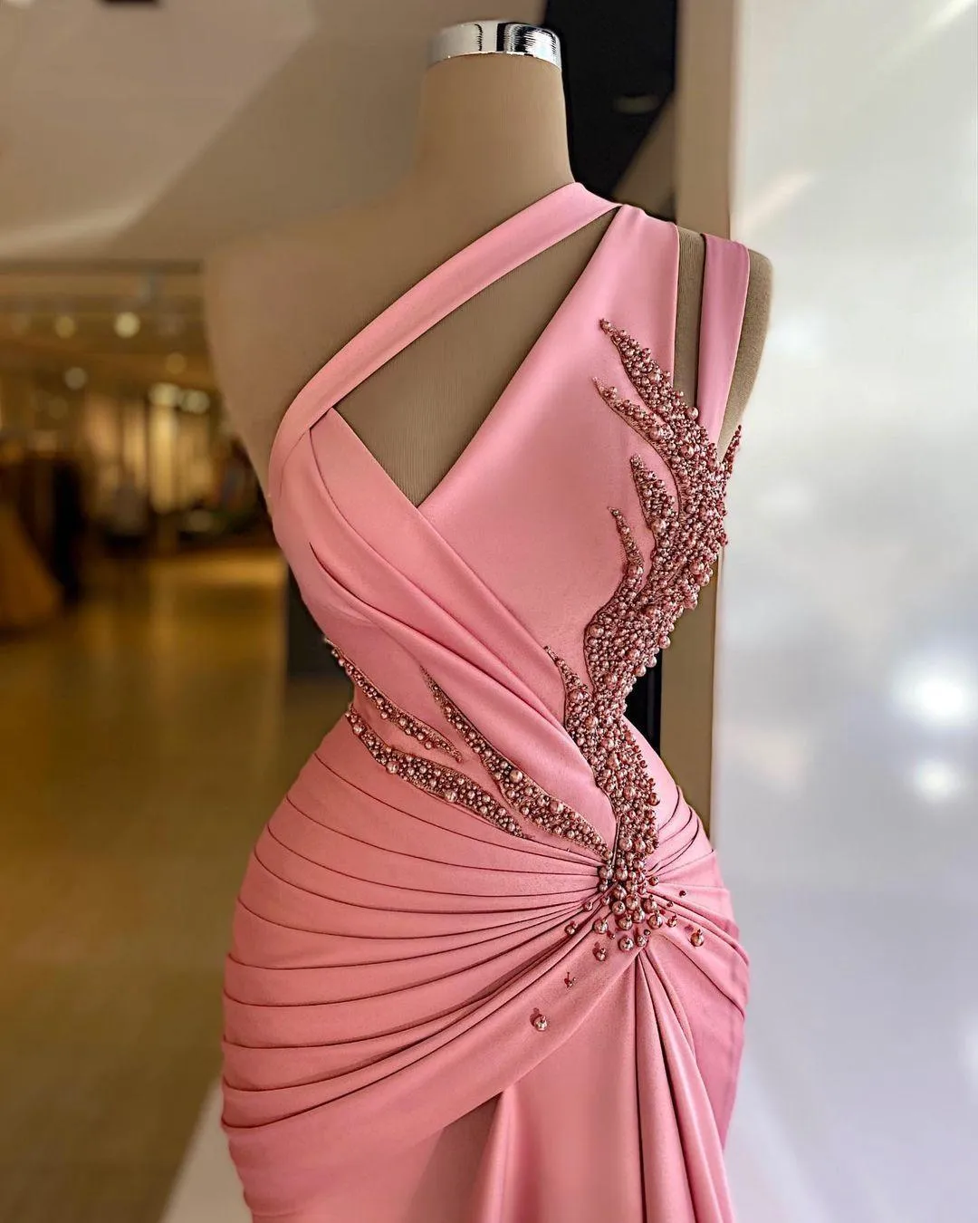Seksowne sukienki na studniowe sukienki na studia różowe w rozmiarze Plus Sukienki na cele kryształowe kryształowe długość podłogi specjalne suknie wieczorowe sukienka Arabska Midd253z