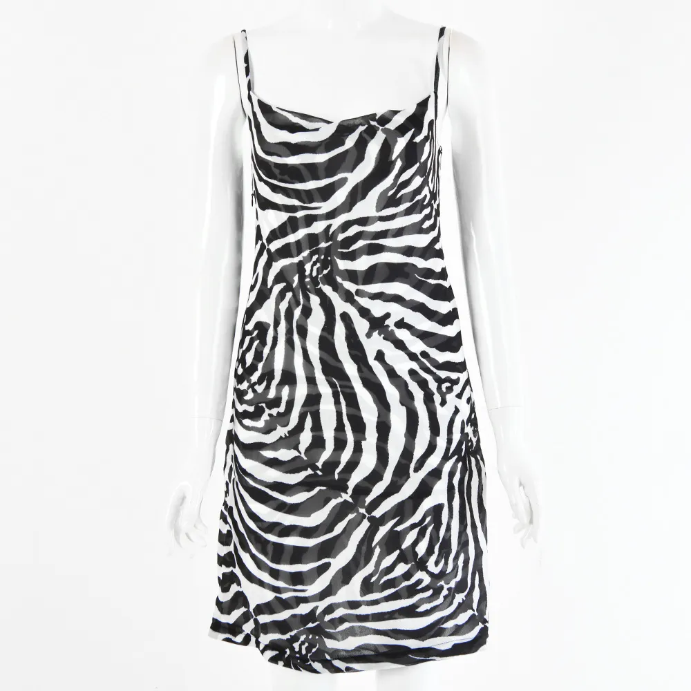 Foridol Backless Zebra Print Dress Kvinnor Kläder Fashion Ärmlös Club Party Mini Dress Sexig Strap Dress Vestidos defiesta 210415