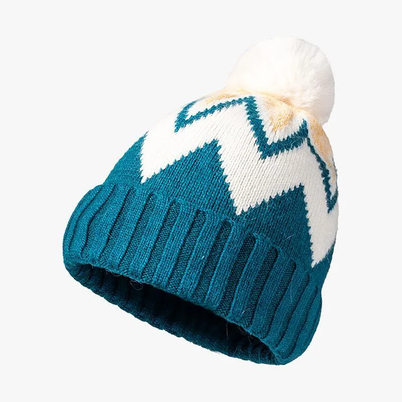 قبعة / جمجمة قبعات إمرأة كاب الشتاء قبعة دافئة متماسكة بومبوم قبعة للطقس البارد