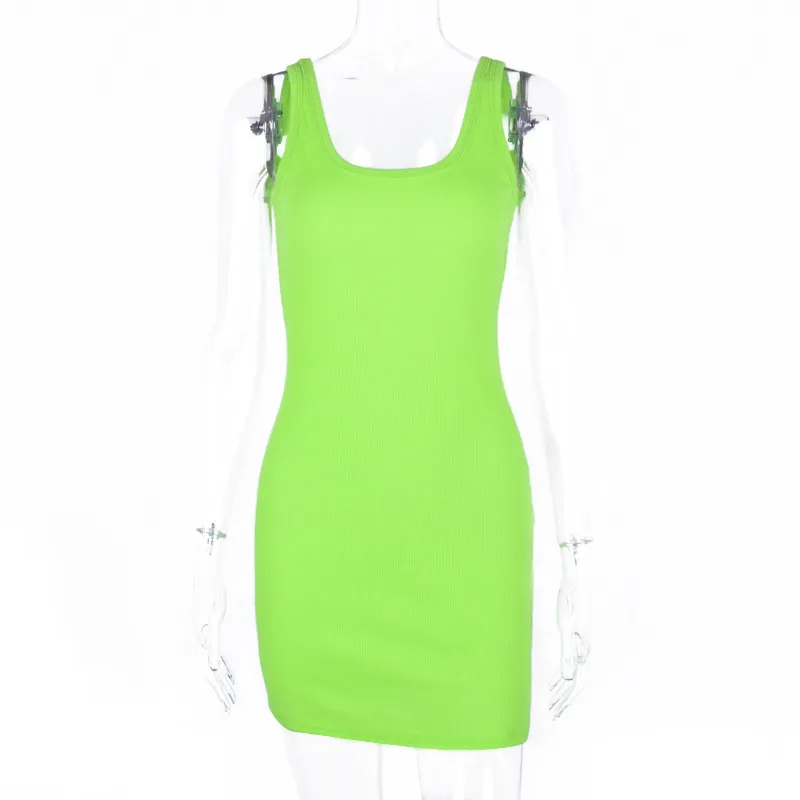 Abiti da donna senza maniche con canotta Neon Green Summer Mini Bodycon Street Elastic Knit Casual Skinny Solid Vestidos Wear 210517