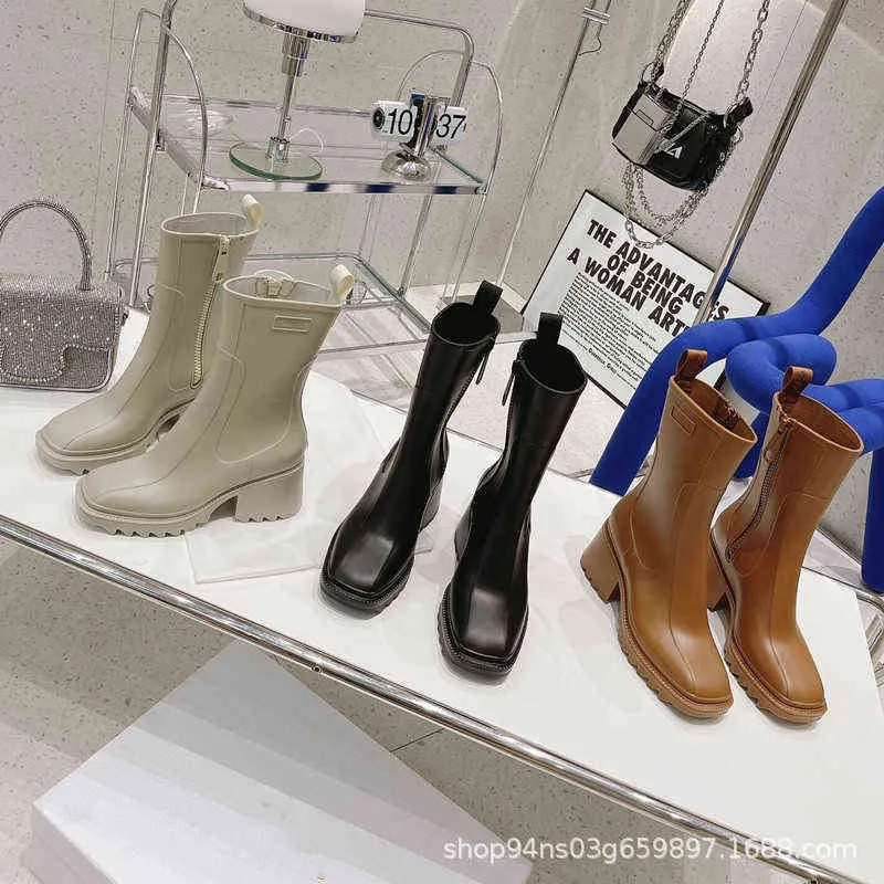 Новые квадратные пальмы дождевые ботинки для женщин, коренастый каблук толстые подошвы сапоги сапоги дизайнер Chelsea сапоги женские резиновые ботинки дождя Y1227