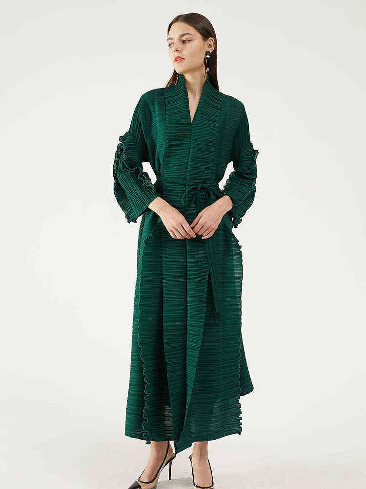 Miyake Pleated Long Petal Sleeve Dress Lapel Cardigan Sashes Plus Size High Long Green Dress Winter Women Aesthetic Clothes 211110