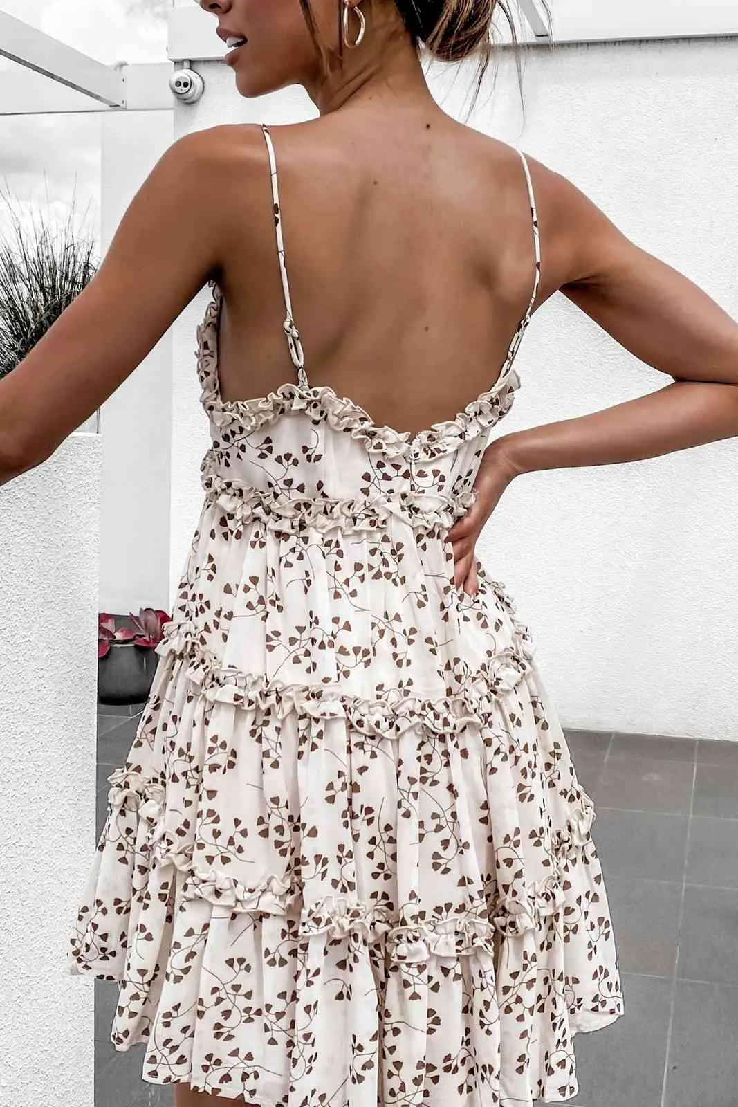 Robe d'été Impression florale A Ligne Boho Robe Femme Spaghetti Strap Spaghetti Backless Sexy Beach Robe Rose Casual Mini Robes 210521