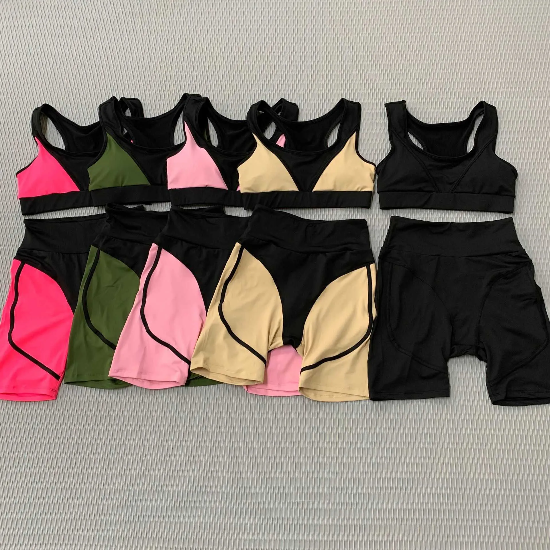 Tillbaka Thong Sport Women Crop Top Bra Peach Shorts Suit Running Workout Outfit Fitness Slitage Sommar Gym Yoga Set 210802