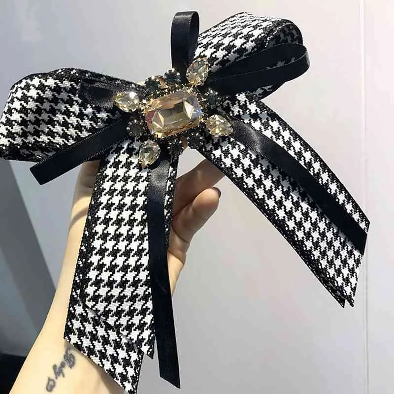 Korean Vintage College Houndstooth Swallow Gird Big Bow Tie Broscher för Kvinnor Mode Shirt Corsage Smycken Tillbehör