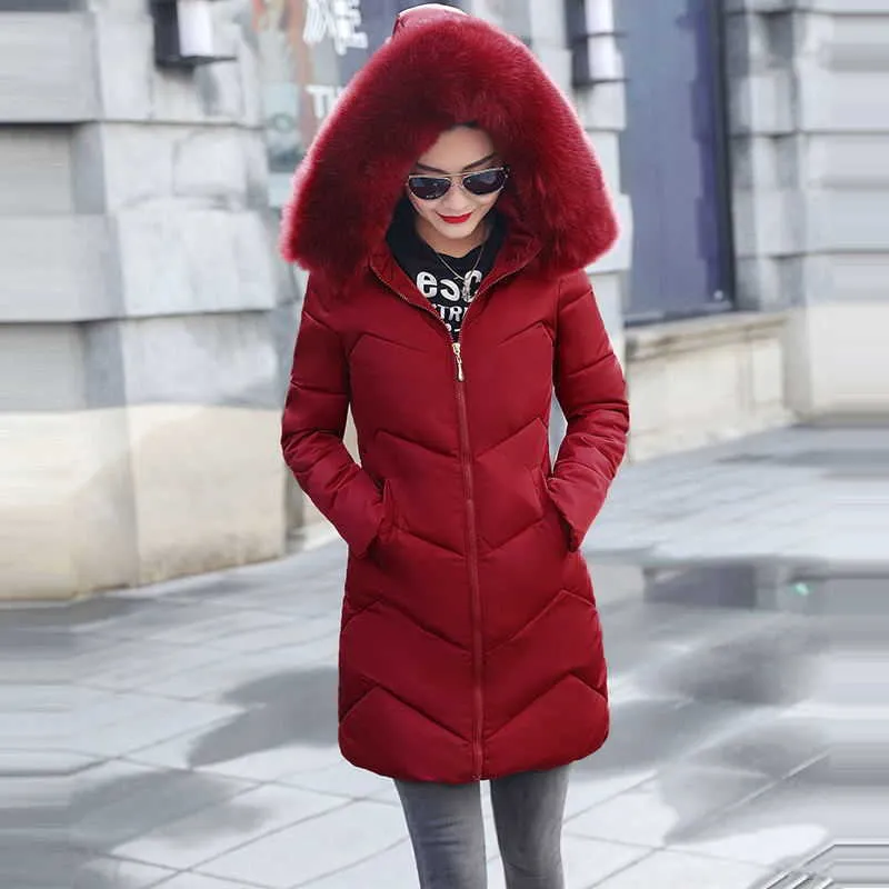 Fashion European Black Women's Winter Jacket Big Fur Hooded Thick Down Parkas Female Warm Coat for Women 210914