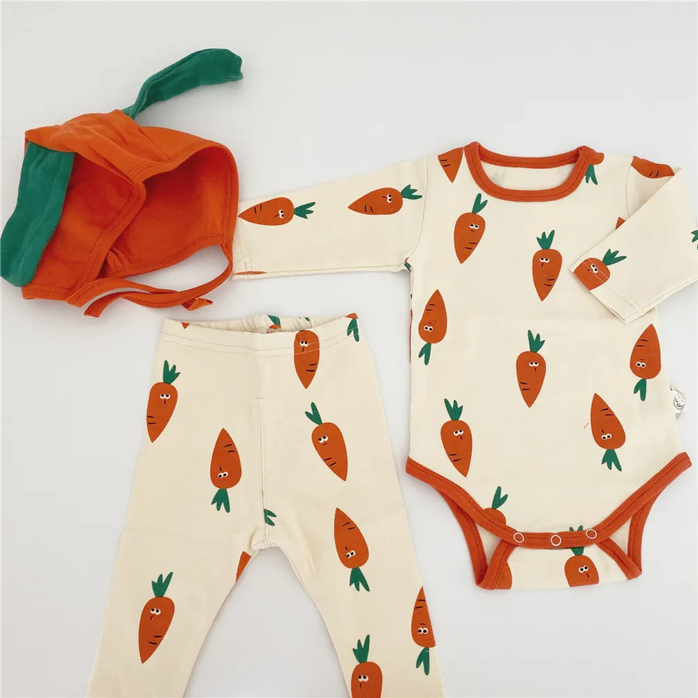 Bebek Giyim Setleri Kız Pijama Sevgililer Günü Üç Parçalı Takım Elbise Bebek Çocuk Erkek Ev Seti Apple Baskısı Pijama Giysileri 210413
