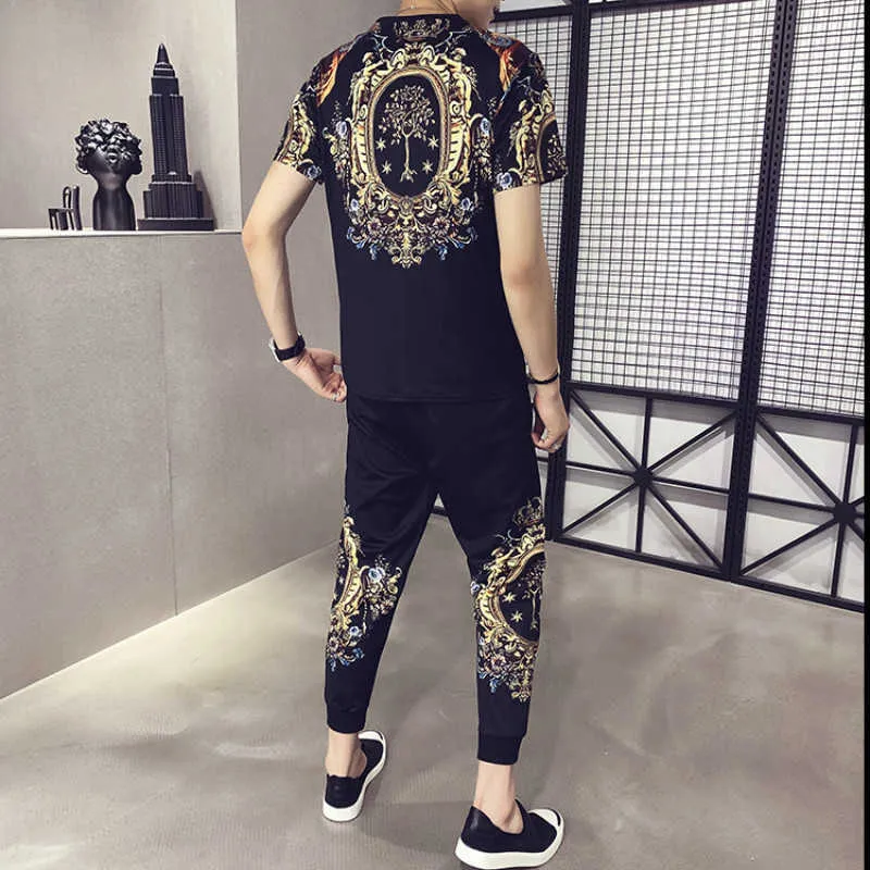 Luxury Retro Sweatsuit Casual Tshirt Pants Sets Two-piece Set Tracksuit Men Street Wear Social Nightclub Male Clothing 210527