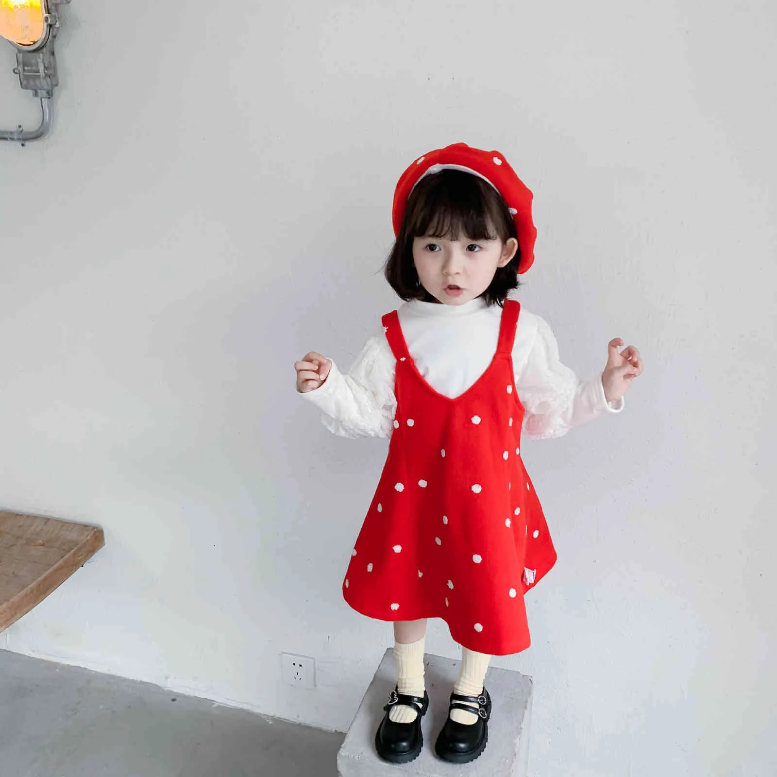 Moda de invierno para niñas, lindos trajes de Navidad con puntos, camiseta básica informal gruesa para niñas y vestido general con gorra roja, conjuntos de 3 uds 210508