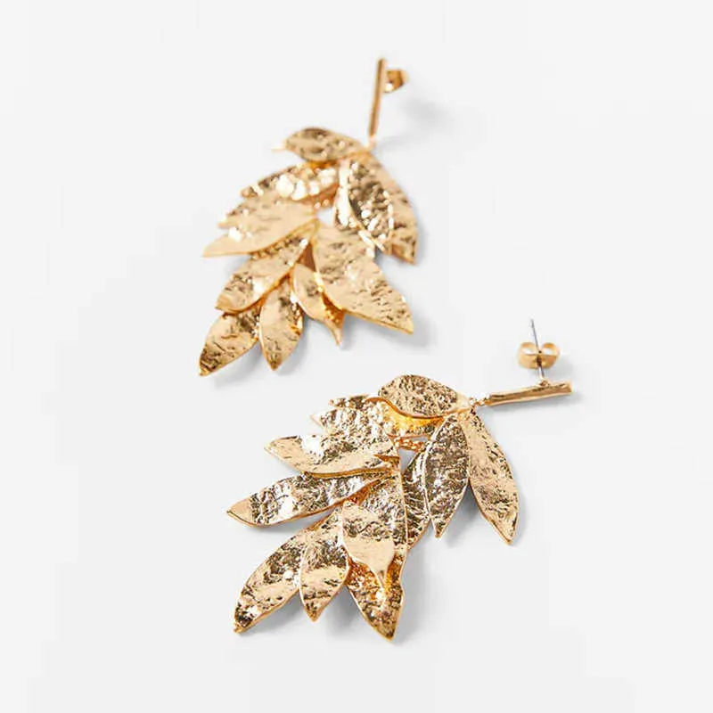 Feuilles en filigrane multi-couches enjolit des boucles d'oreilles en métal long métares en métal personnalité féminine en alliage de feuilles multicouches bijoux 22209341