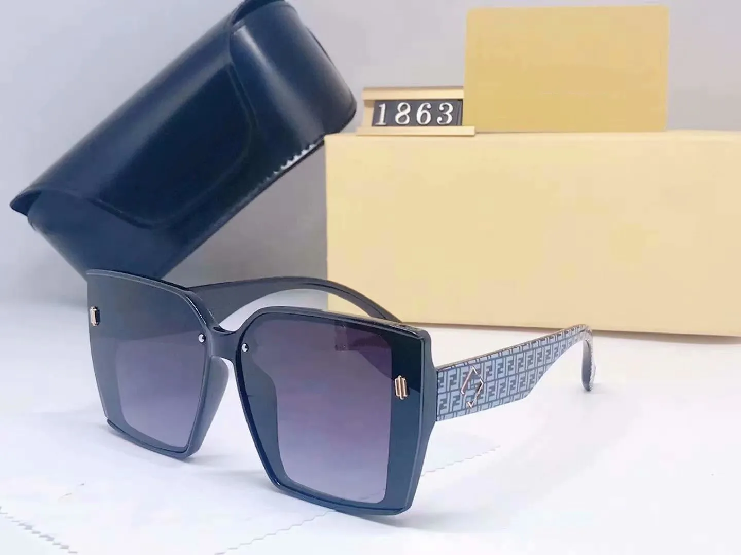 2021 Luxur Top -Qualität klassische Sankbrille Designer Marke Mode Mode Frauen Sonnenbrillen Brillen Brillen Metallglaslinsen mit Box 186275c