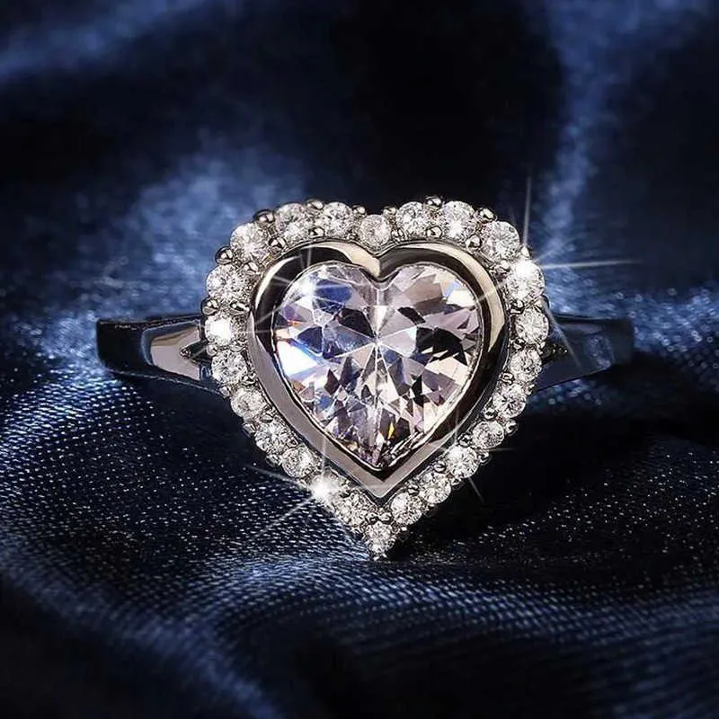 Bagues pour femmes bijoux en cristal incrusté de huit coeur bague en forme de zircon doux amour pêche plein de diamants grappe pour les styles de bande féminine