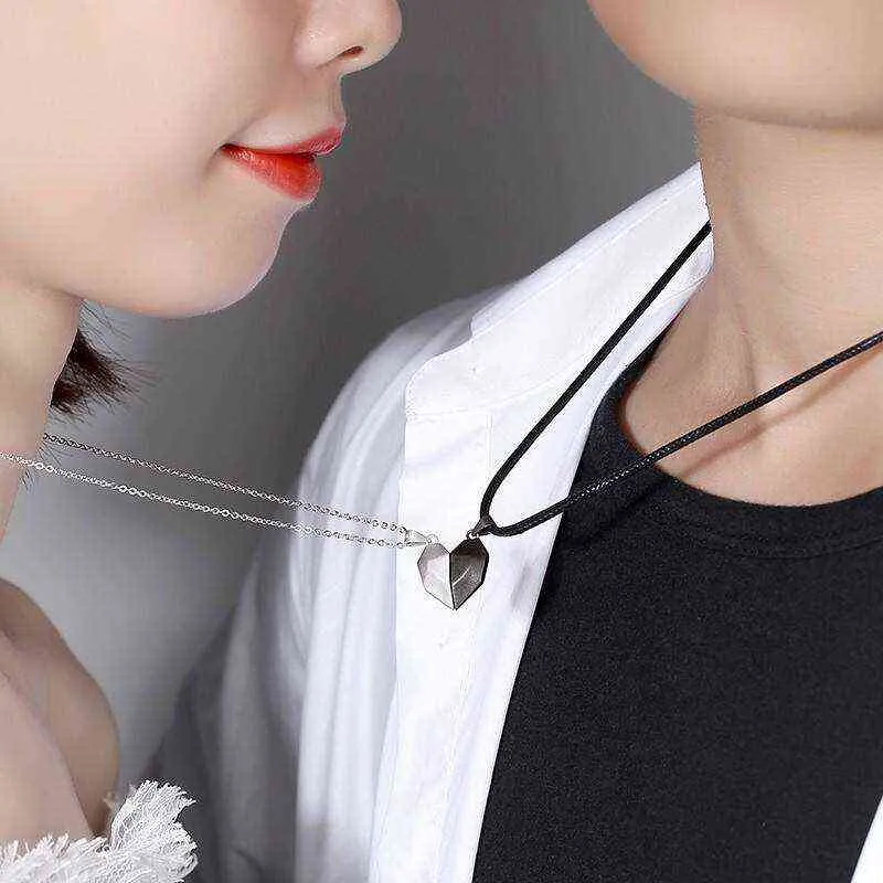 Aimant correspondant pendentif couple collier bracelets pour hommes femmes 2021 nouvelle pierre ing une paire de collier de chaîne de couture d'amour G1206