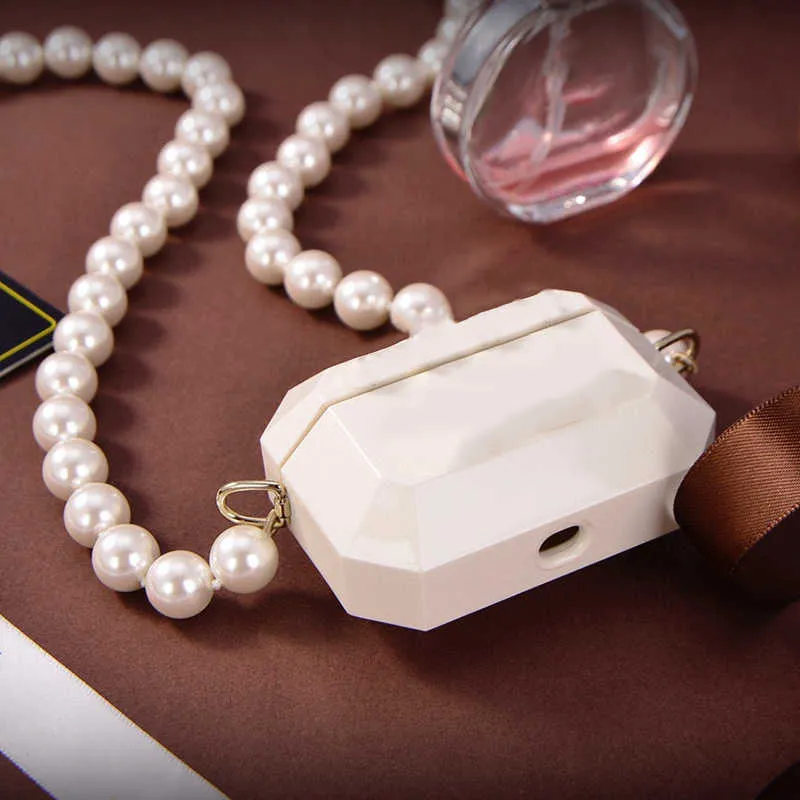 2022 marca de moda jóias femininas pérolas grossas corrente colar festa fone ouvido caixa design colar branco preto resina luxo pingente1771891