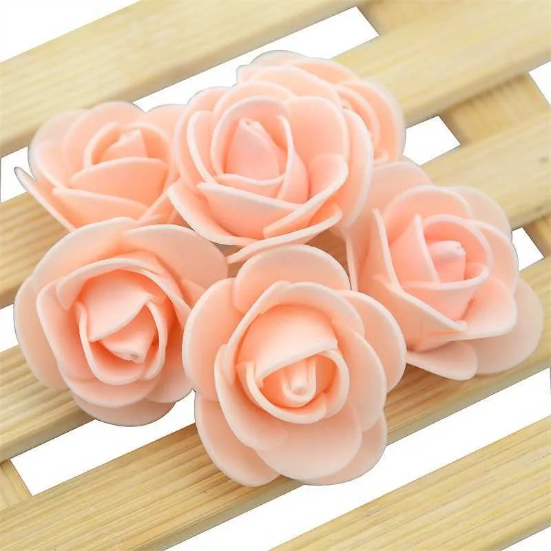 500 adet 3 cm Mini Yapay PE Köpük Gül Çiçek Kafaları Düğün Ev Dekorasyon için El Yapımı Sahte Çiçekler Top Zanaat Parti Malzemeleri Y0728