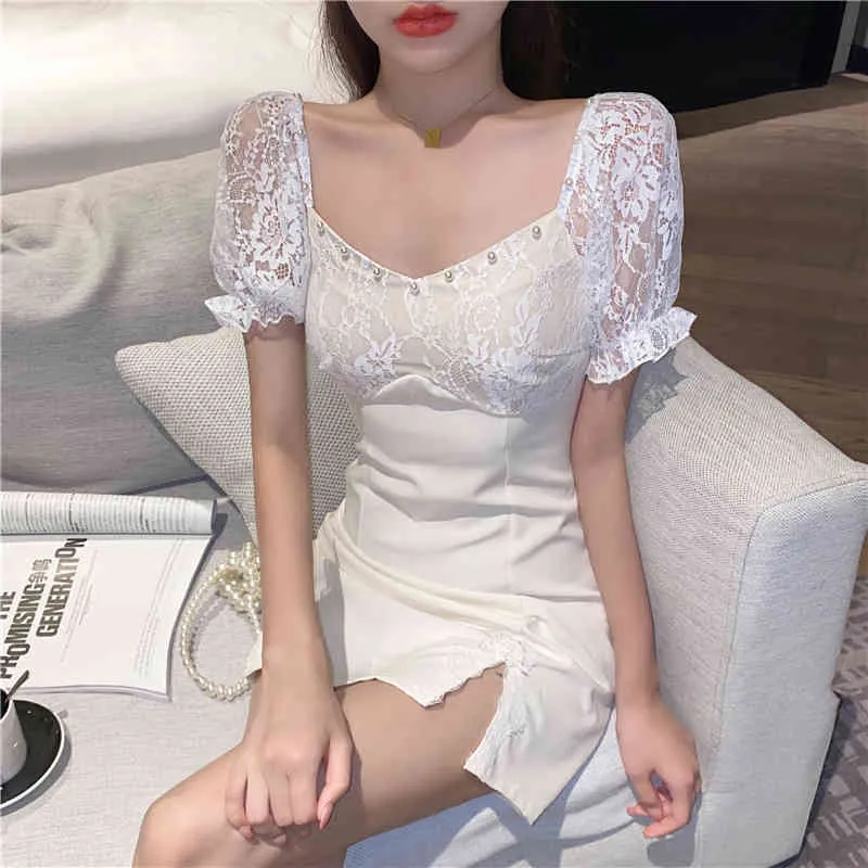 Ezgaga Korean Fashion Sexy Bodycon Dress Women Short Sleeve V-Neck Lace Patchwork Summer New Split Bead Chic Party Dress 210430