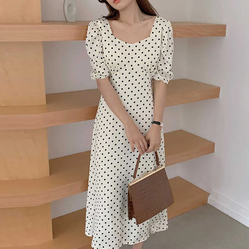 Korejpaa Kvinnor Klänning Sommar Koreanska Chic Ladies Elegant Temperament Square Collar Polka Dot Slimming Puff Sleeve Vestidos 210526