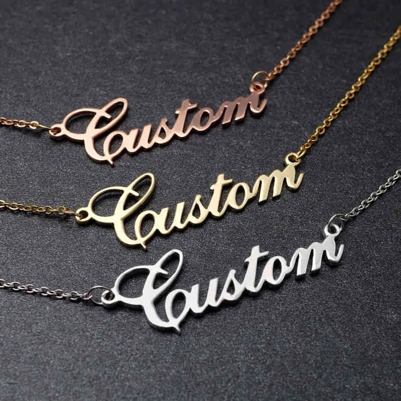 Collar con nombre de personalidad personalizado Material de cobre chapado en oro se puede aceptar fuente personalizada para regalo Día de la madre