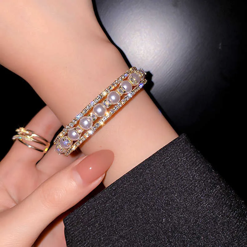 Fyuan Geometrische Multilayer Rhinestones Armband Armbanden Voor Dames Pearl Manchet Armbanden Bruiloften Sieraden Q0719