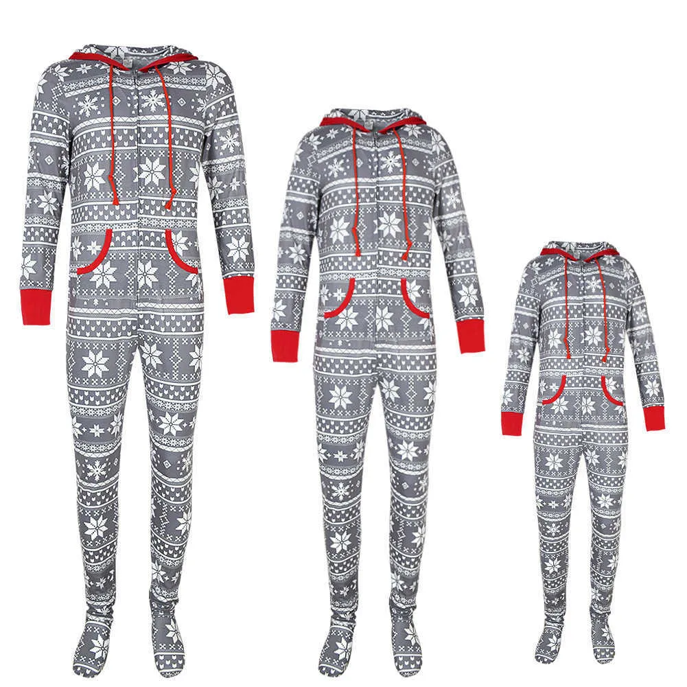 Tenues de famille de l'année vêtements assortis pyjamas de Noël costume ensembles Xmas femmes homme parent enfants vêtements de nuit enfants vêtements de nuit 210713