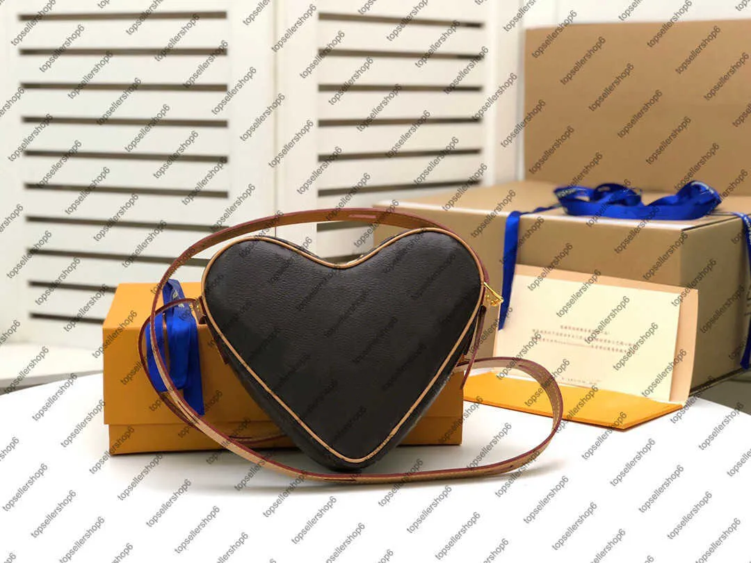 M57456 Coeur Mini Mini Desinger Red Heart Heart Heart Heart Heart Heart Heart Heart Leather Leather Women Canvasエンボス加工