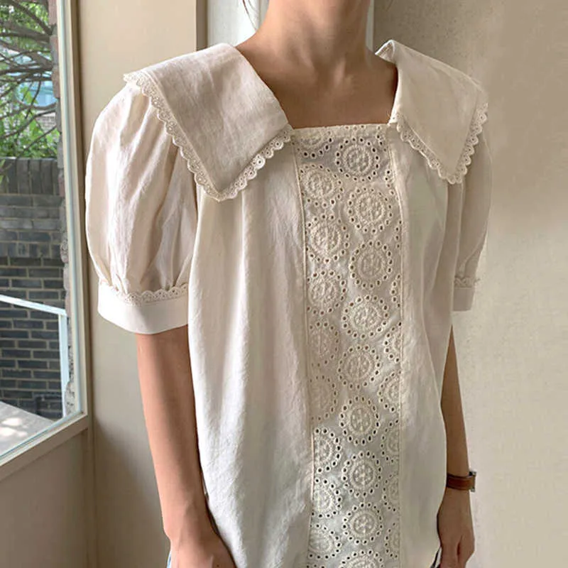 Korejpaa femmes chemise été coréen doux poupée col dentelle creux Crochet couture couverture tout-match manches bouffantes Blouses 210526