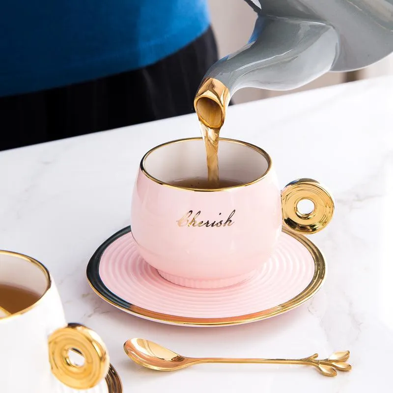 Чашки, блюдца, скандинавская персонализированная кофейная чашка и блюдце, керамическая кружка с золотым кольцом и ручкой, с блюдом для чая, домашний декор для кухни, день рождения Gi240d