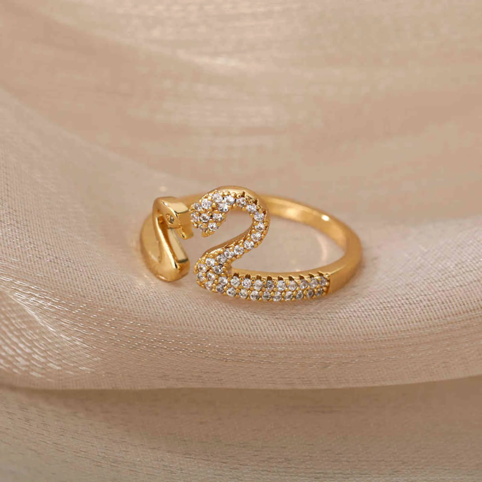 Romantyczny spojrzenie na siebie Swan Pierścienie Dla Kobiet Gold Sliver Color Love Optning Para Pierścienie Wedding Engagement Biżuteria Prezent G1125