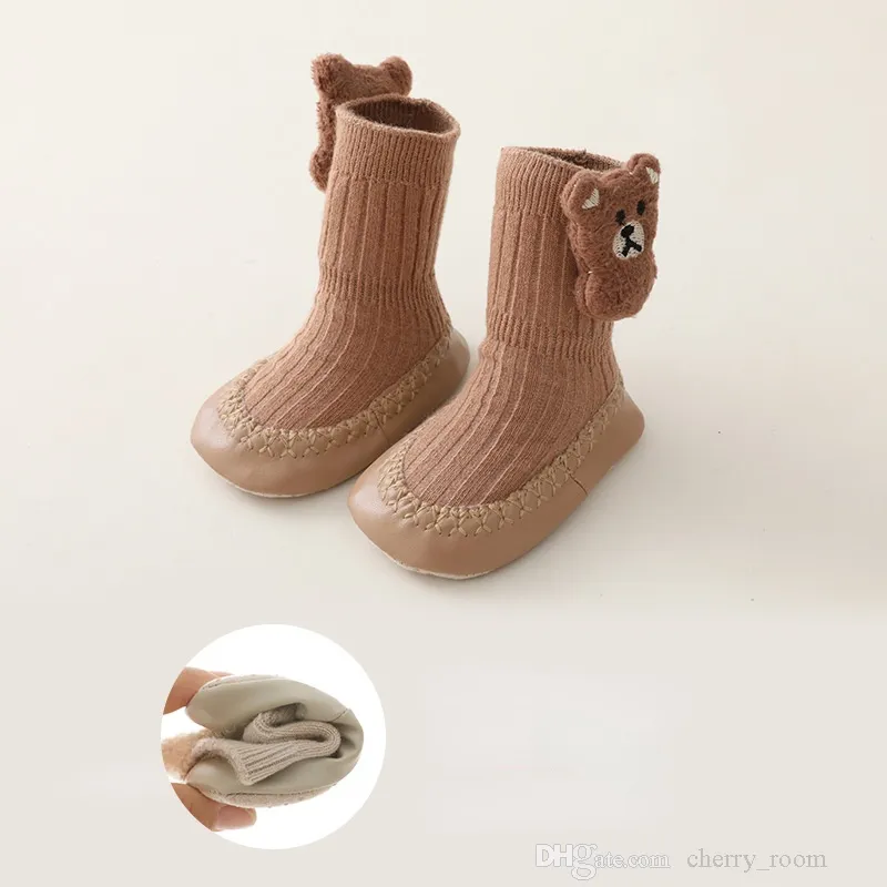 Sonbahar / Kış Bebek Karikatür PU Deri Taban Bebek Ayakkabı Çorap Çocuk 3D Ayı Kaymaz Toddler Tüp Çorap Moda Çocuklar Casual Hosiery D057