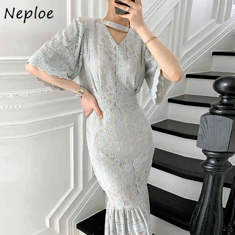 V Neck Pullover Short Sleeve Dress Women High Waist Hip Skinny Mermaid Vestidos Temperament Lace Hook Flower Robe Spring 210422