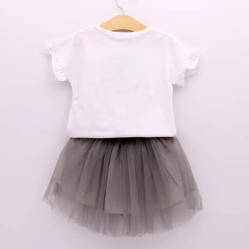 Sommar mode stil tjejer Kläder uppsättningar Skriv ut T-shirt + Mesh Kjolar Suit for Children 3-7Y 210515