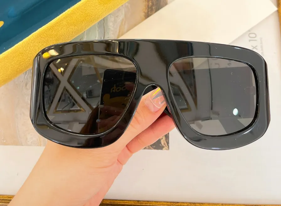 Lunettes de soleil surdimensionnées Lenses gris noir Pilot Sénots Occhiali da Sole Unisexe Fashion Sunglasses Lunettes Lunettes Lunettes UV400 ProtectI219W