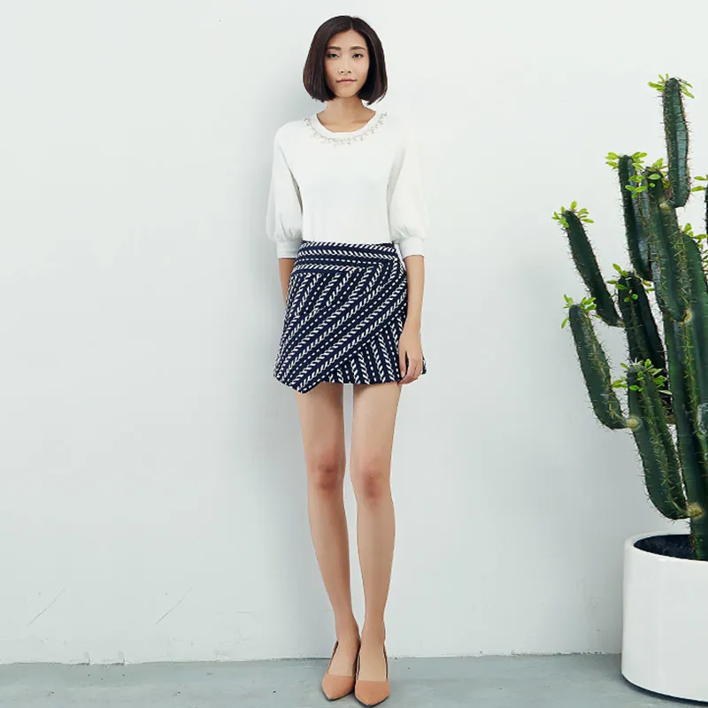 Woolen A-Linie Rock für Frauen Gestreifte Asymmetrische Patchwork Bodycon Mini Röcke Weibliche Herbst Mode Kleidung 210521