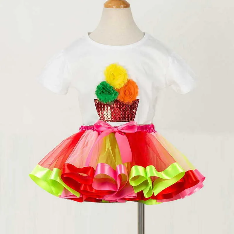 Été filles jupe courte 2 pièces ensembles haut en coton à paillettes + gâteau arc-en-ciel enfants portent des vêtements pour enfants E6407 210610