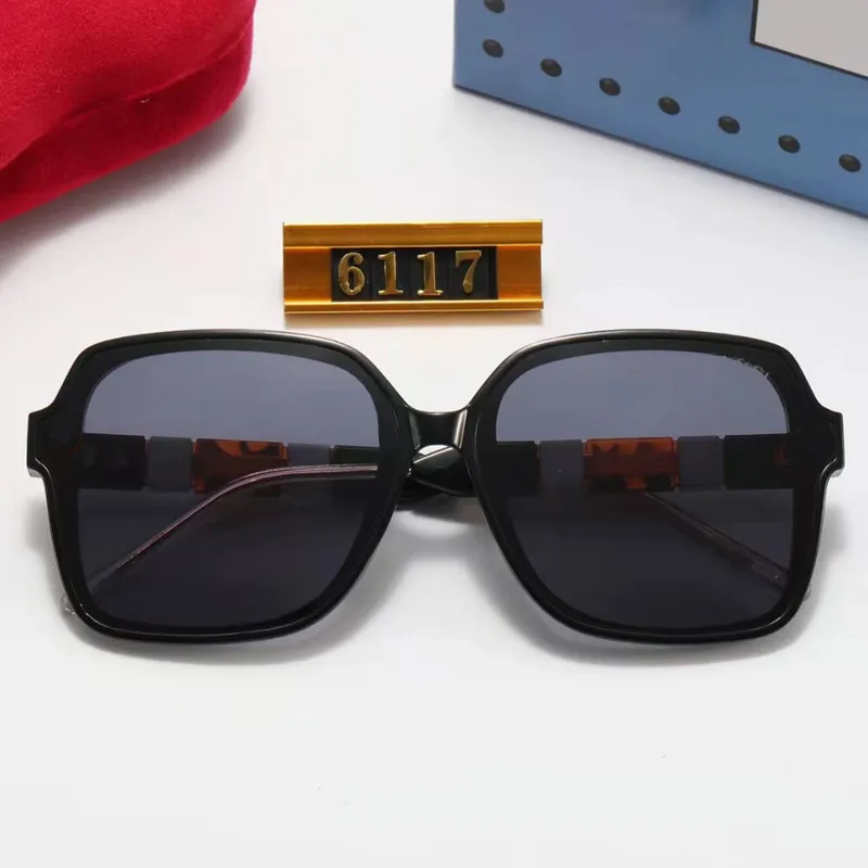 1 Stück Mode Sonnenbrillen Brillen Sonnenbrillen Designer Männer Frauen Farbe Metallrahmen 5 Band Case268k